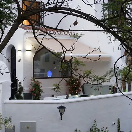 Apartment Suites El Azul Nerja