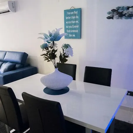 Apartment Suites El Azul *